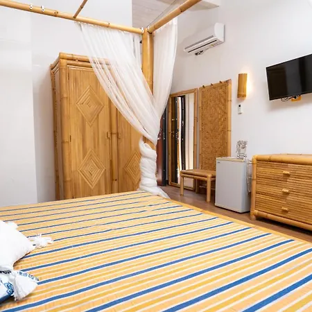 Del Gabbiano - Acquappesa 住宿加早餐酒店 Marina di Belvedere